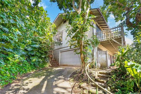 4752 Matsonia Drive Honolulu HI 96816
