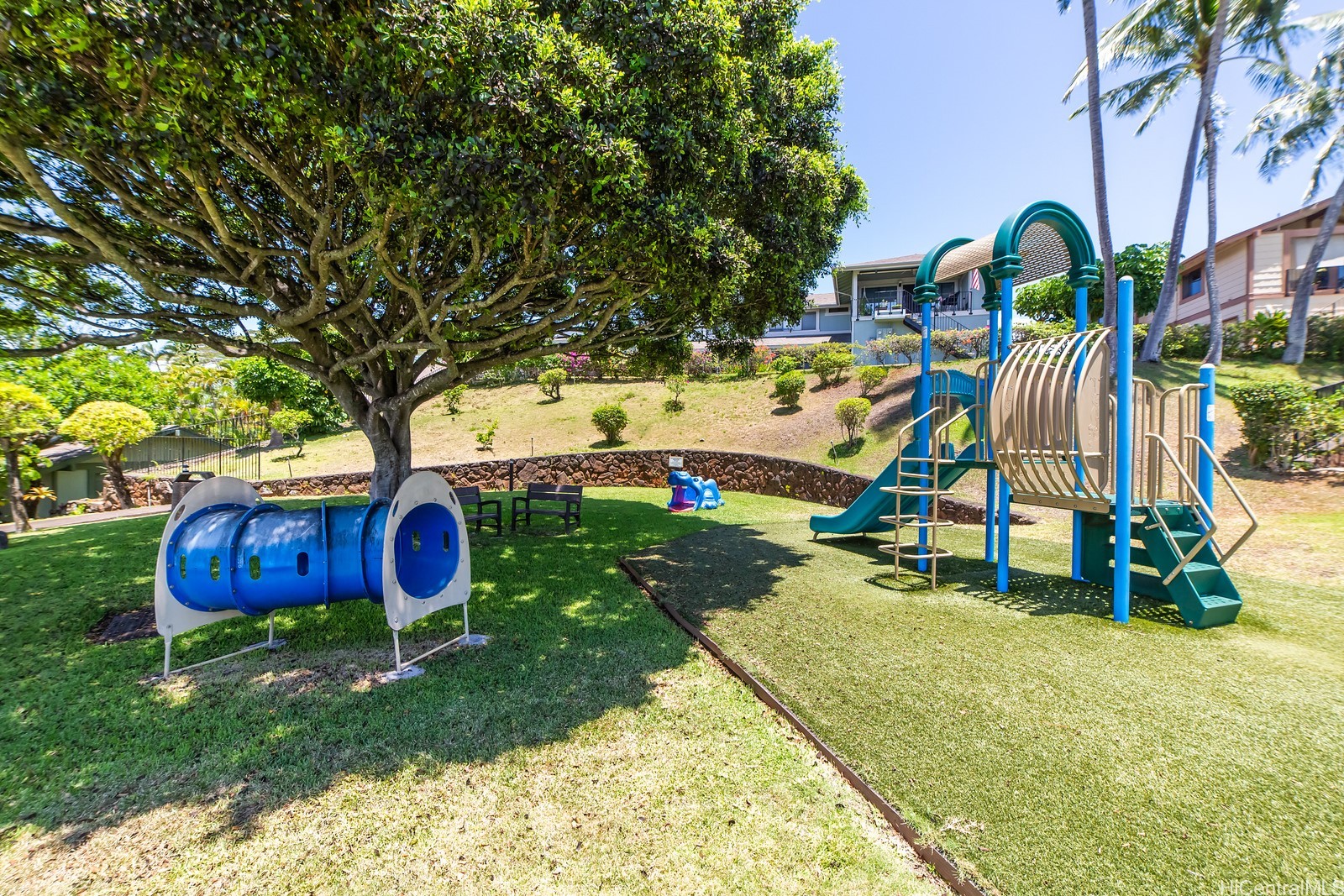 Wailuna Condominium