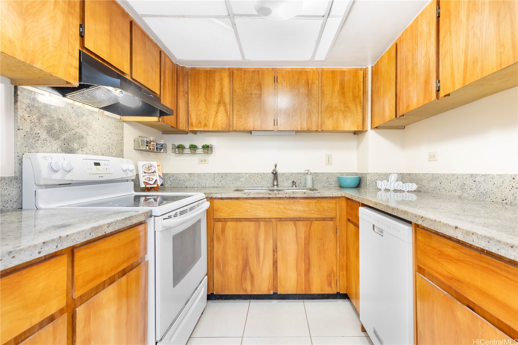 2499 Kapiolani Boulevard 607