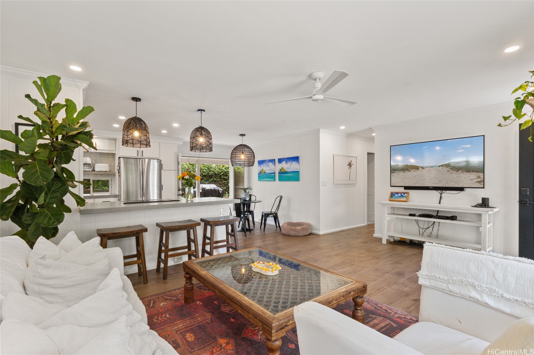 321 Kealahou Place