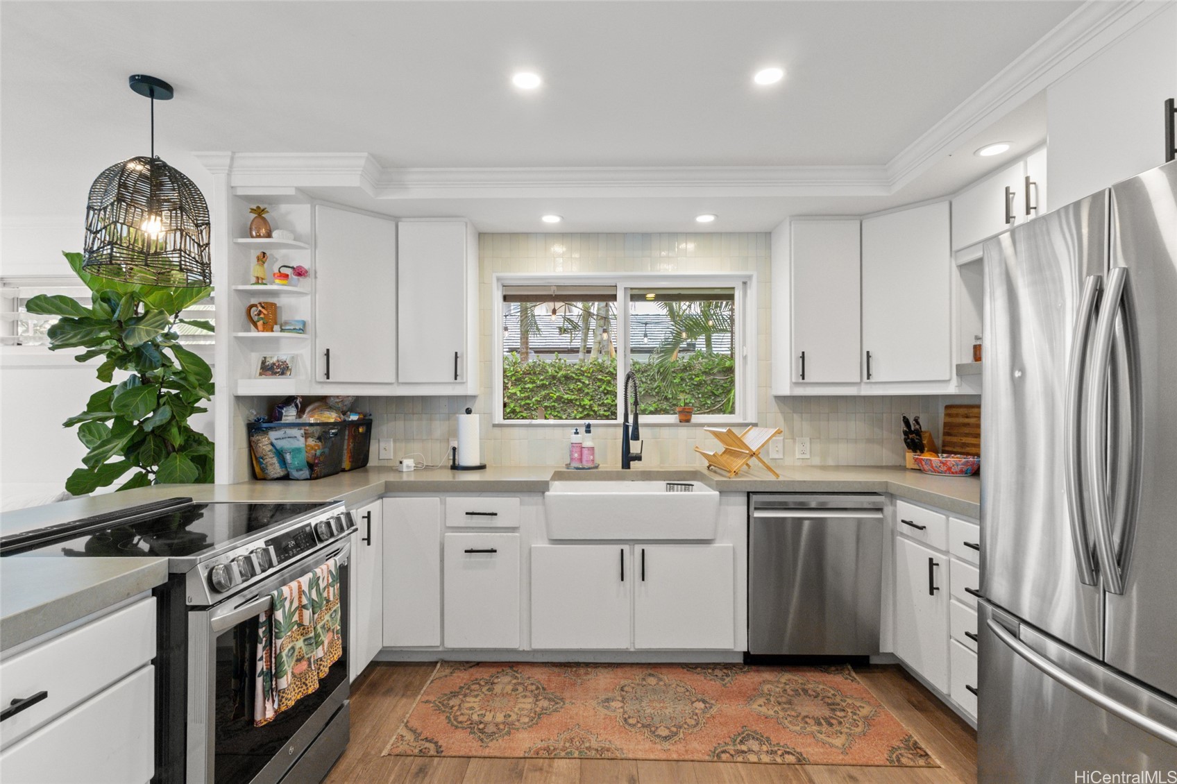 321 Kealahou Place