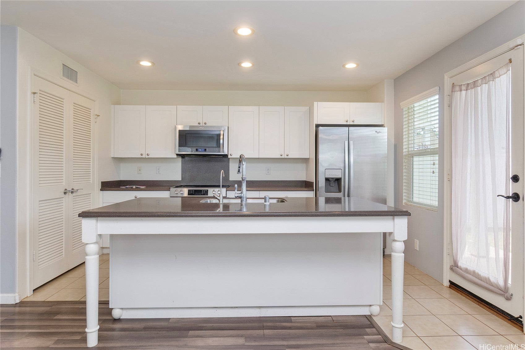91-1290 Kaileolea Drive