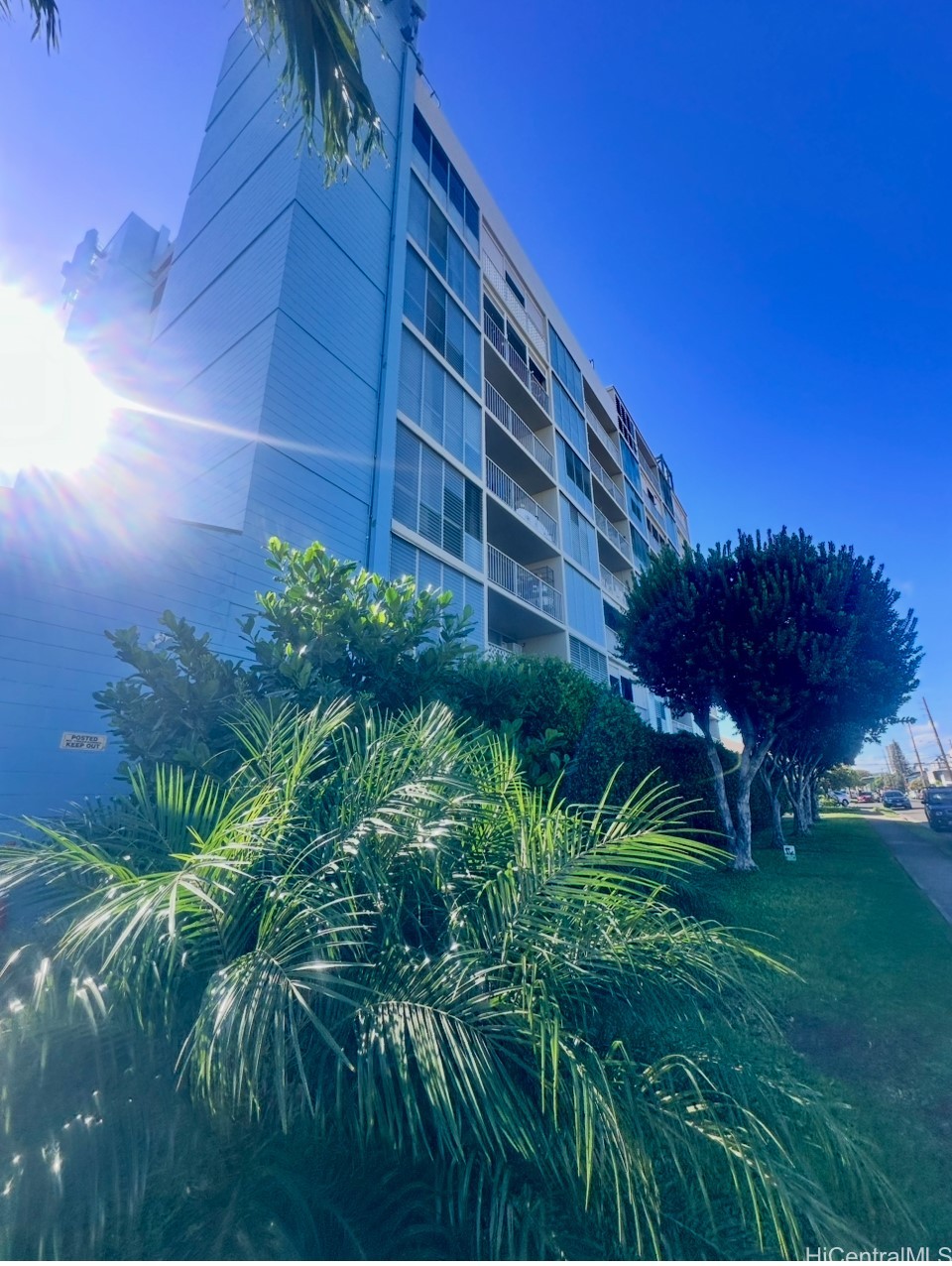 754 Ekela Avenue 904