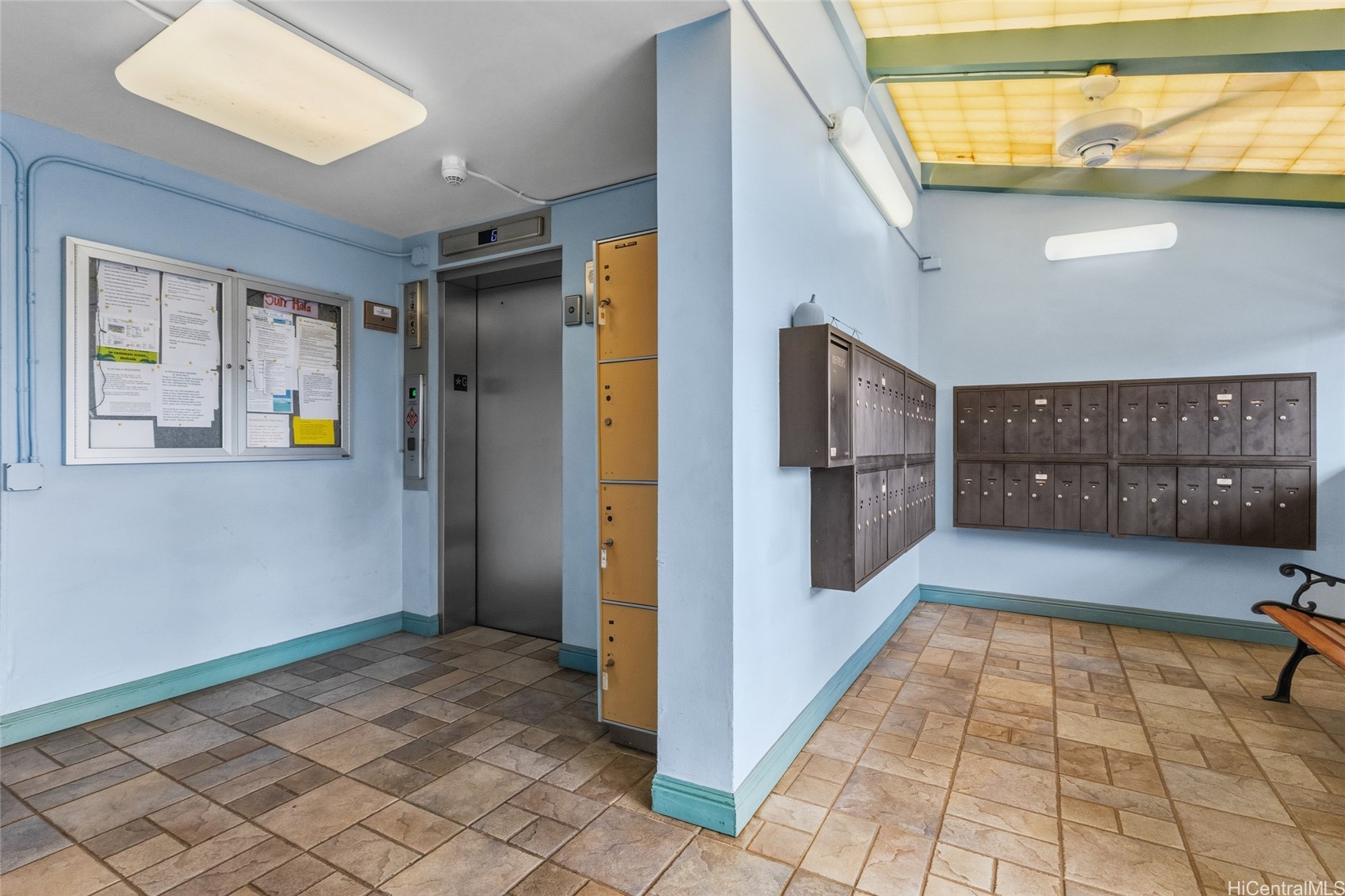 754 Ekela Avenue 904