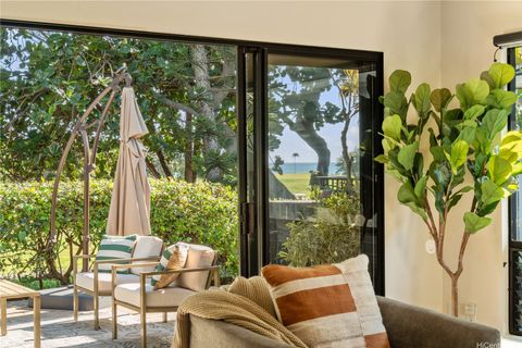 358 Kuanalu Place Honolulu HI 96825