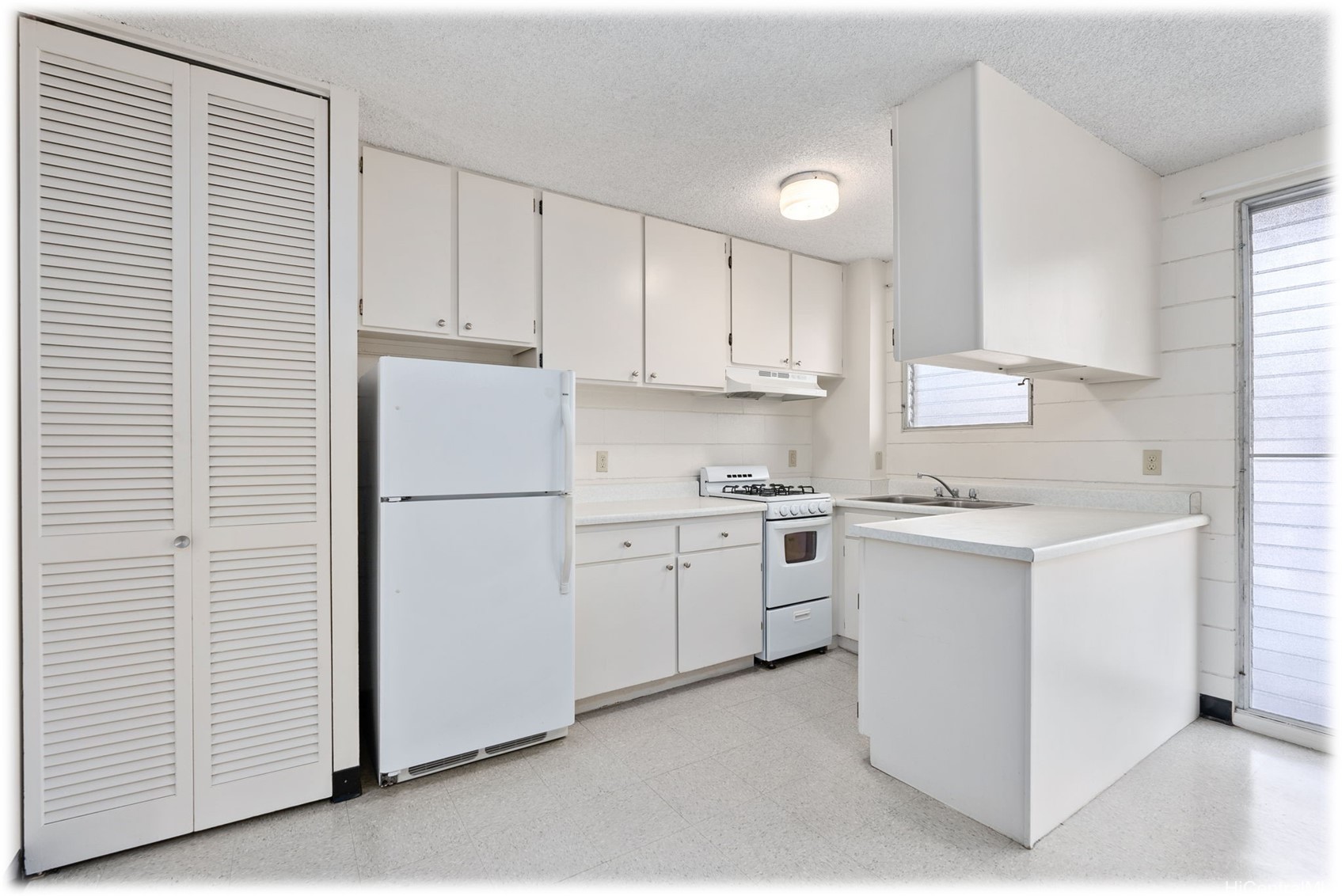 1254 Lunalilo Street