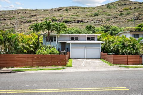 Photo of 730 Ainapo Street, Honolulu, HI 96825 (MLS # 202526281)