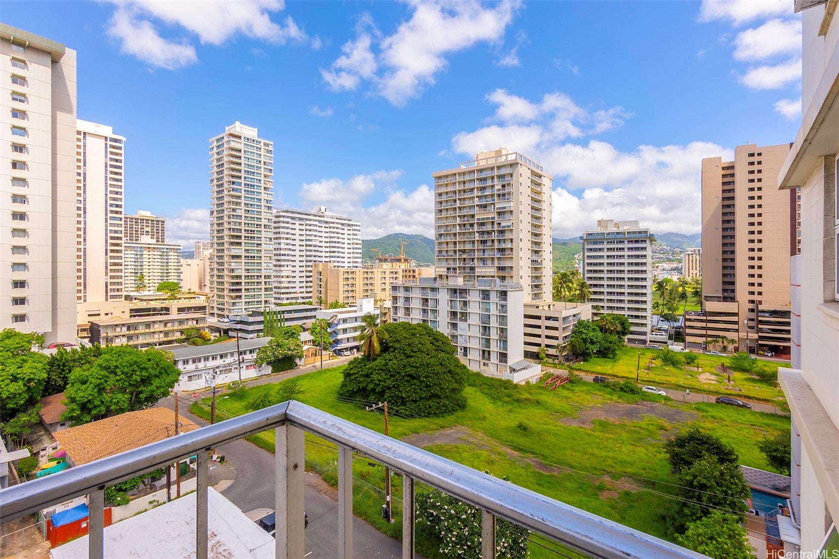 222 Liliuokalani Avenue 1003