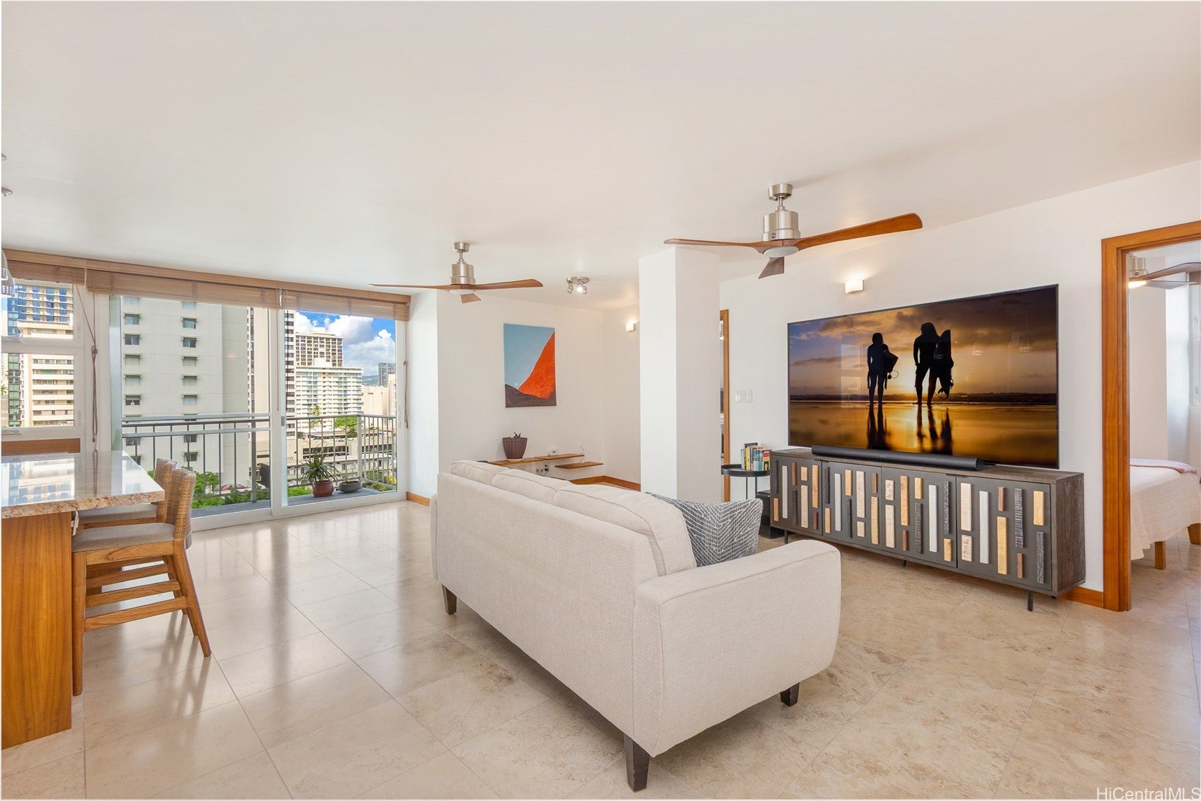 222 Liliuokalani Avenue 1003
