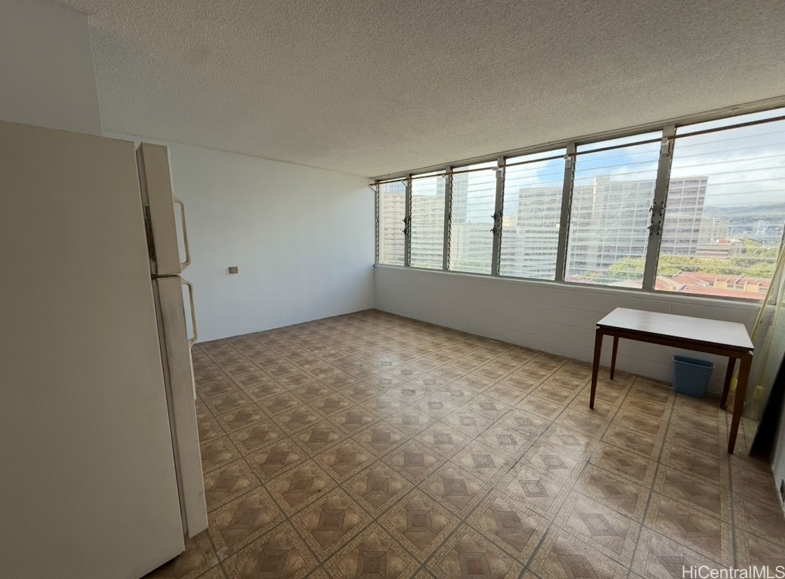 1650 Kanunu Street 916