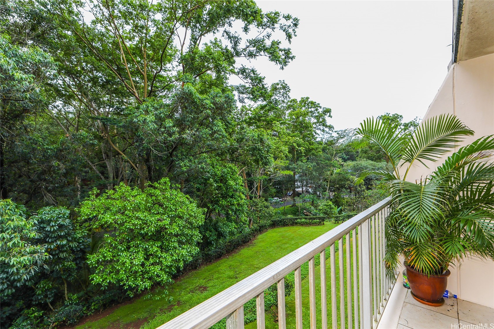 95-2039 Waikalani Place C304