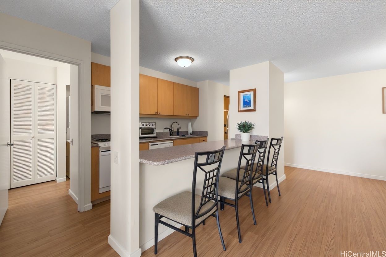 1778 Ala Moana Boulevard 1817