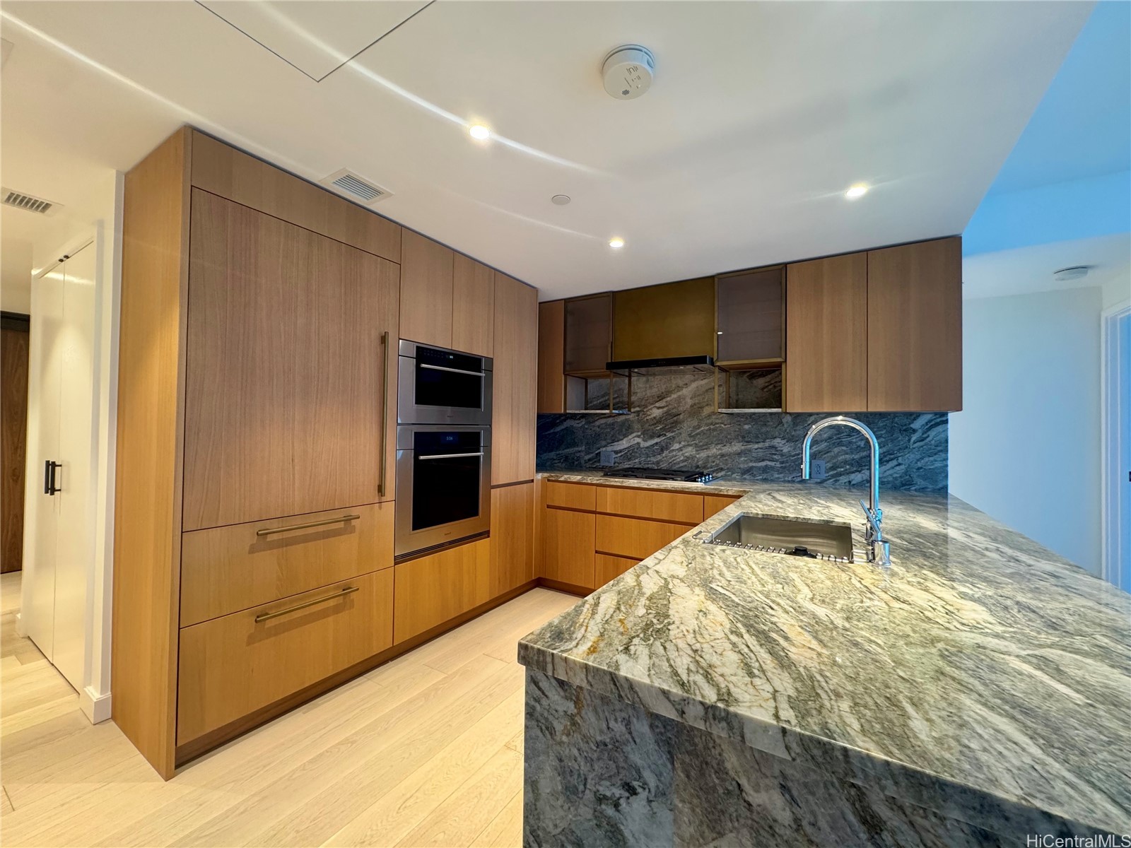 1100 Ala Moana Boulevard 3202