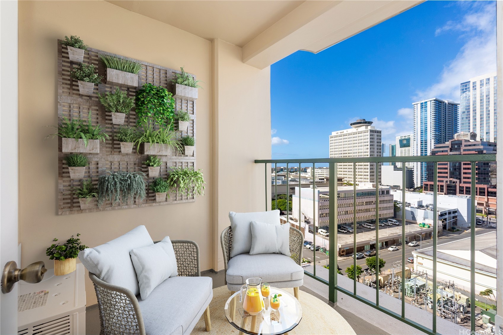 747 Amana Street 1216