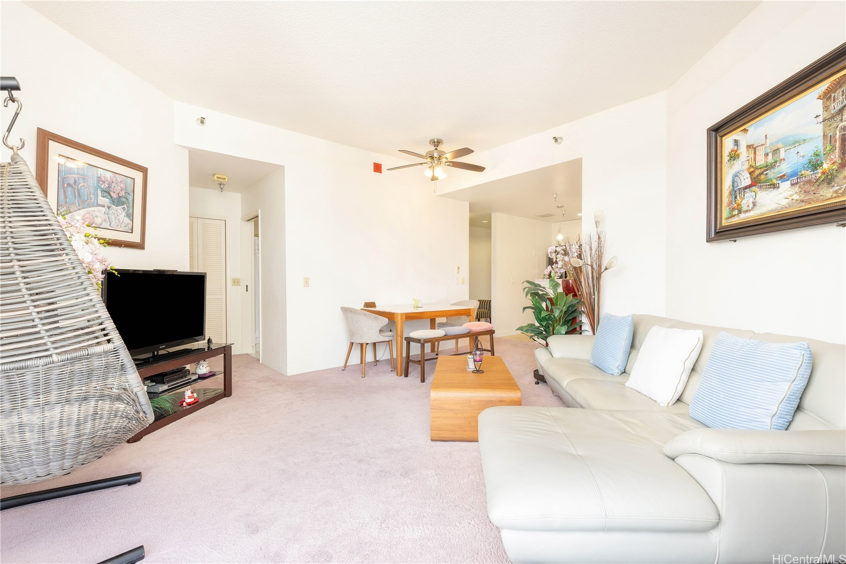 725 Kapiolani Boulevard 1805