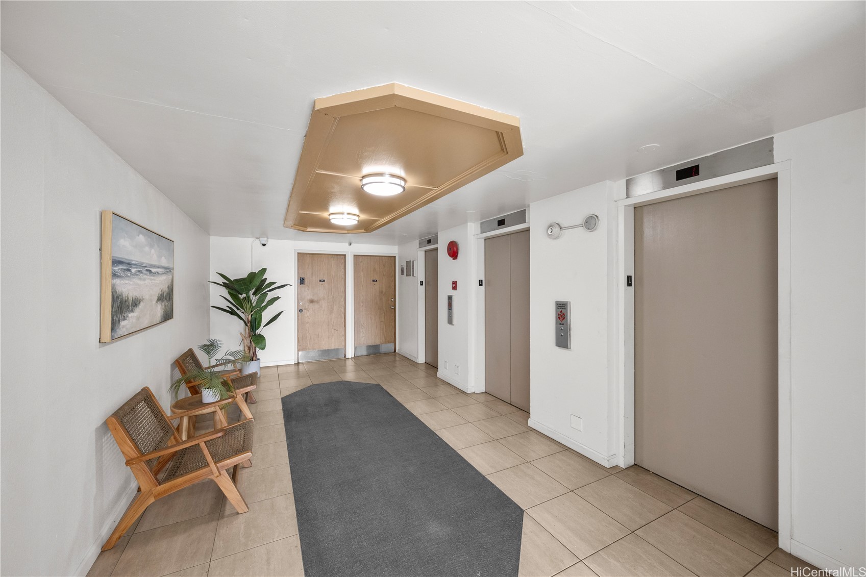 1060 Kamehameha Highway 1902B