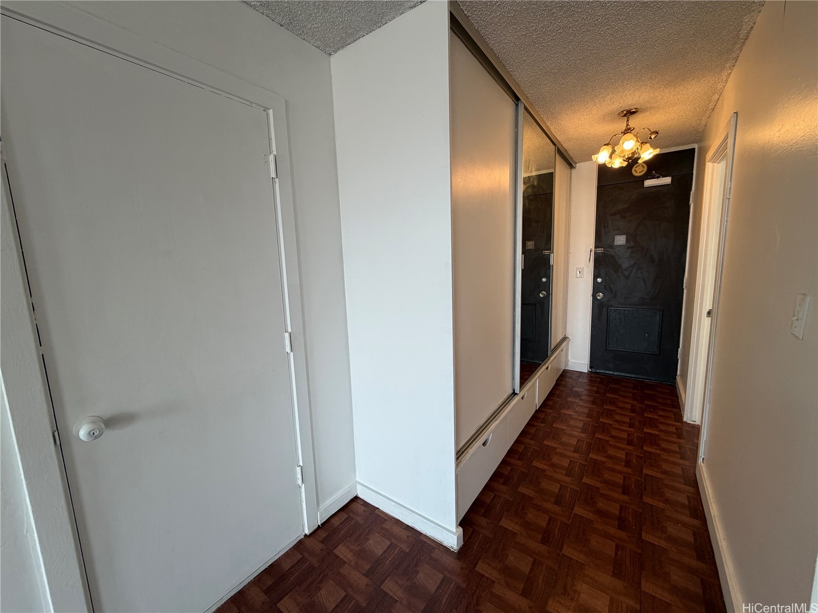 747 Amana Street 2112