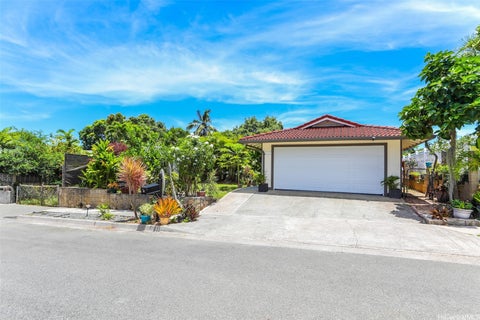 Photo of 1724 Akaakoa Street, Kailua, HI 96734 (MLS # 202615210)