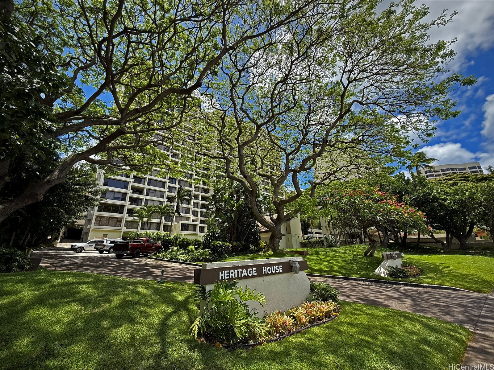 Heritage House Hawaii-kai Condominium