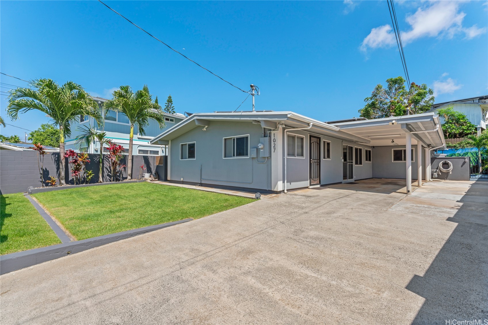 1027 Alahaki Street