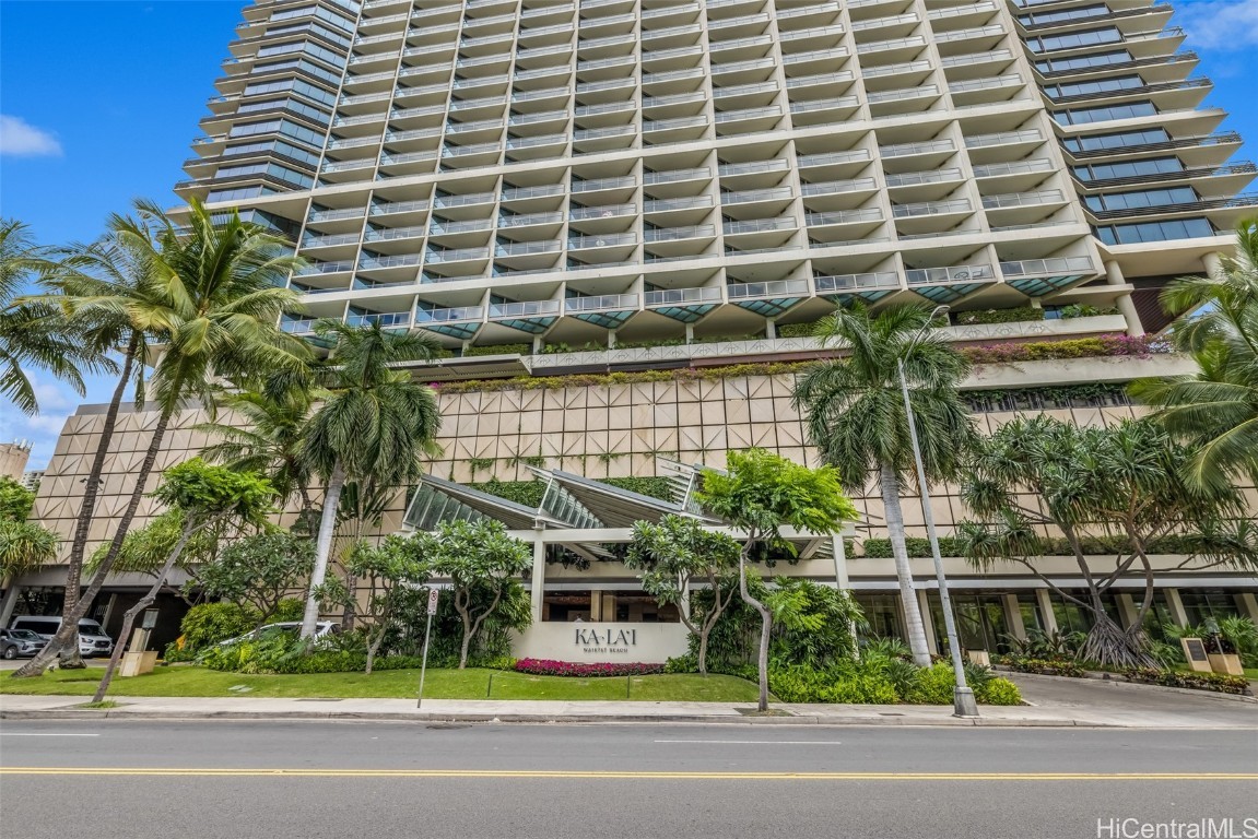 Trump Tower Waikiki Condominium