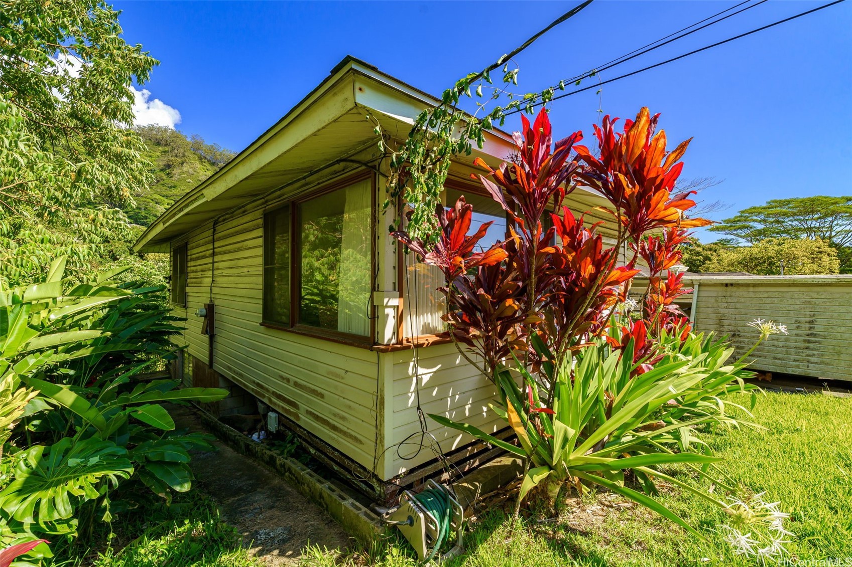 3095 Numana Road