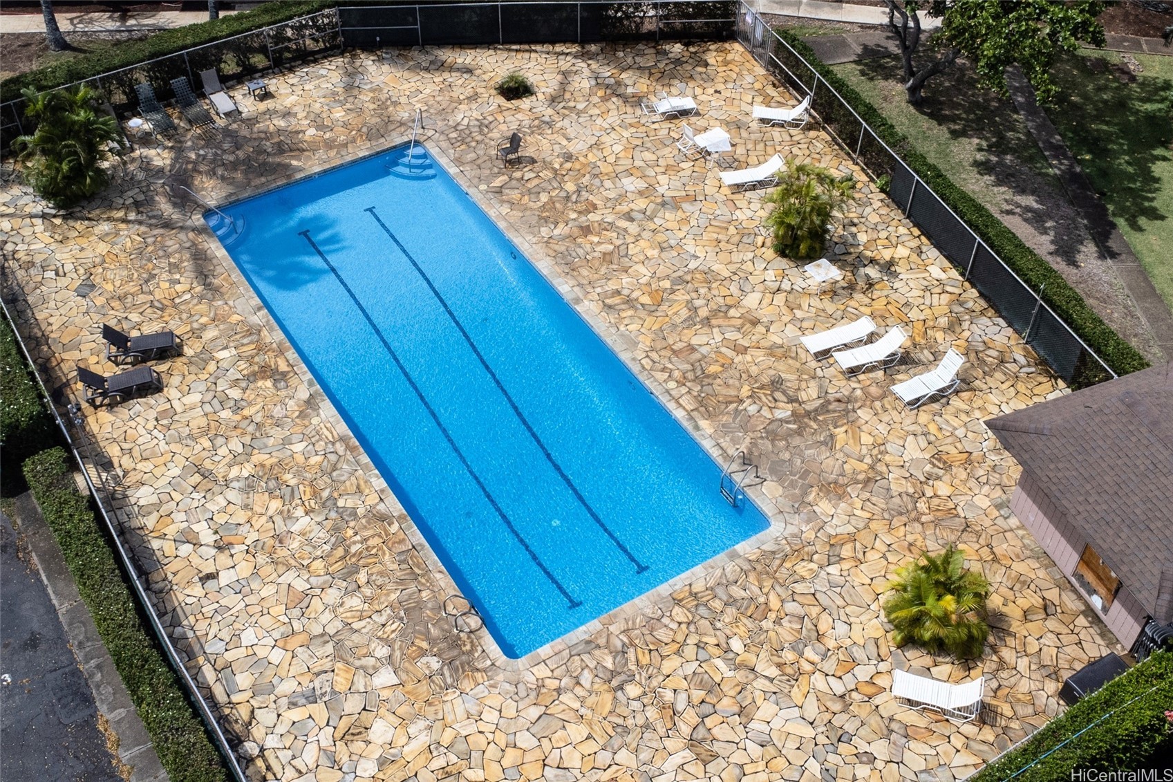 Tropic Gardens 1 Condominium