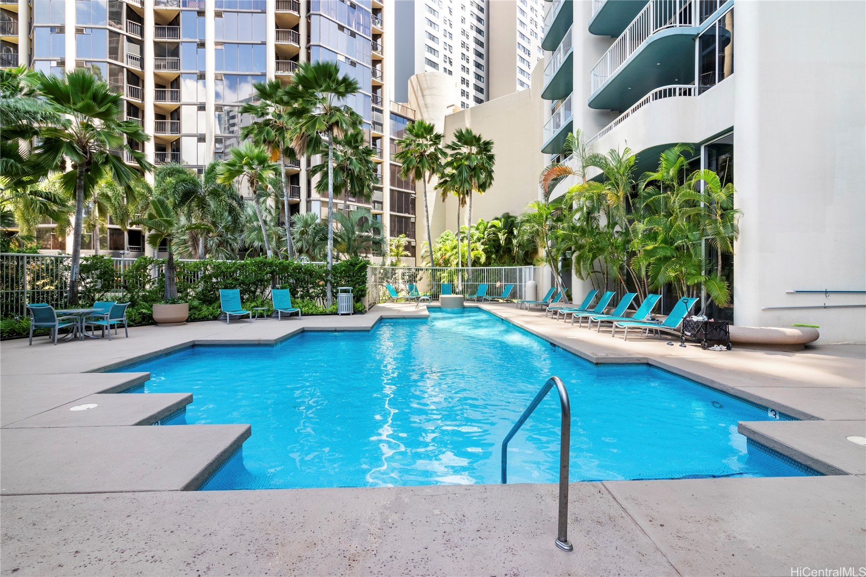 Honolulu Park Place Condominium