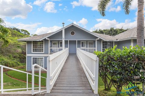 Photo of 92-1136 Hame Street #10/203, Kapolei, HI 96707 (MLS # 202528498)