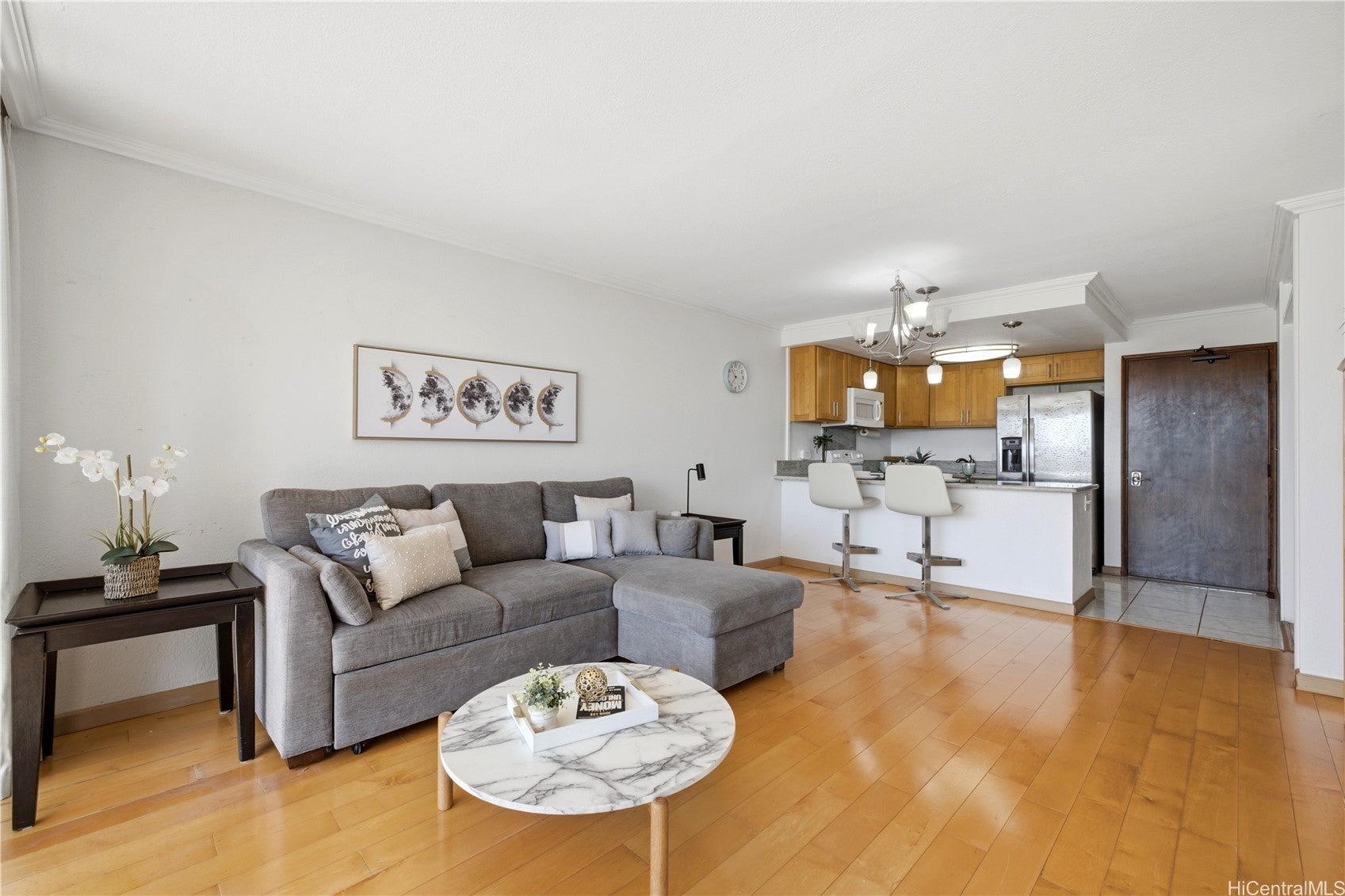 2439 Kapiolani Boulevard 902