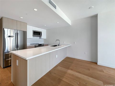 Photo of 1001 Queen Street #2015, Honolulu, HI 96814 (MLS # 202605800)