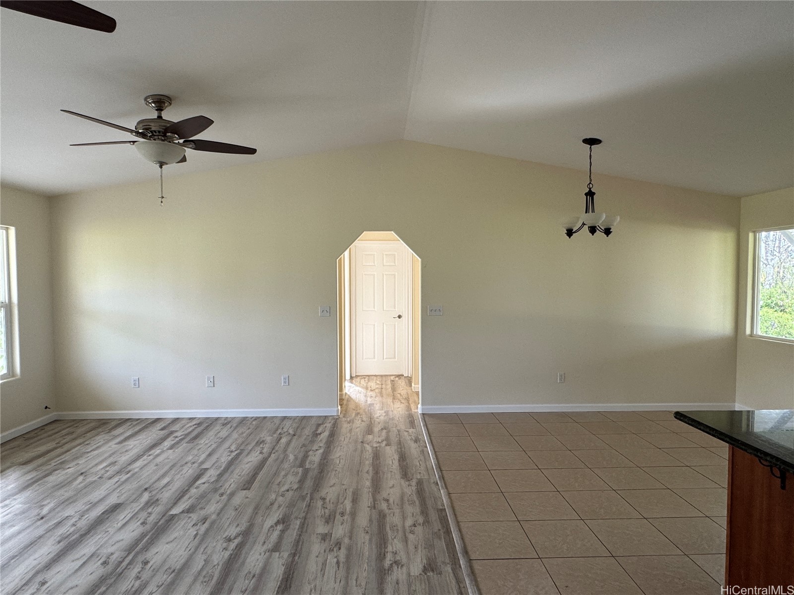 16-2075 Vista Drive