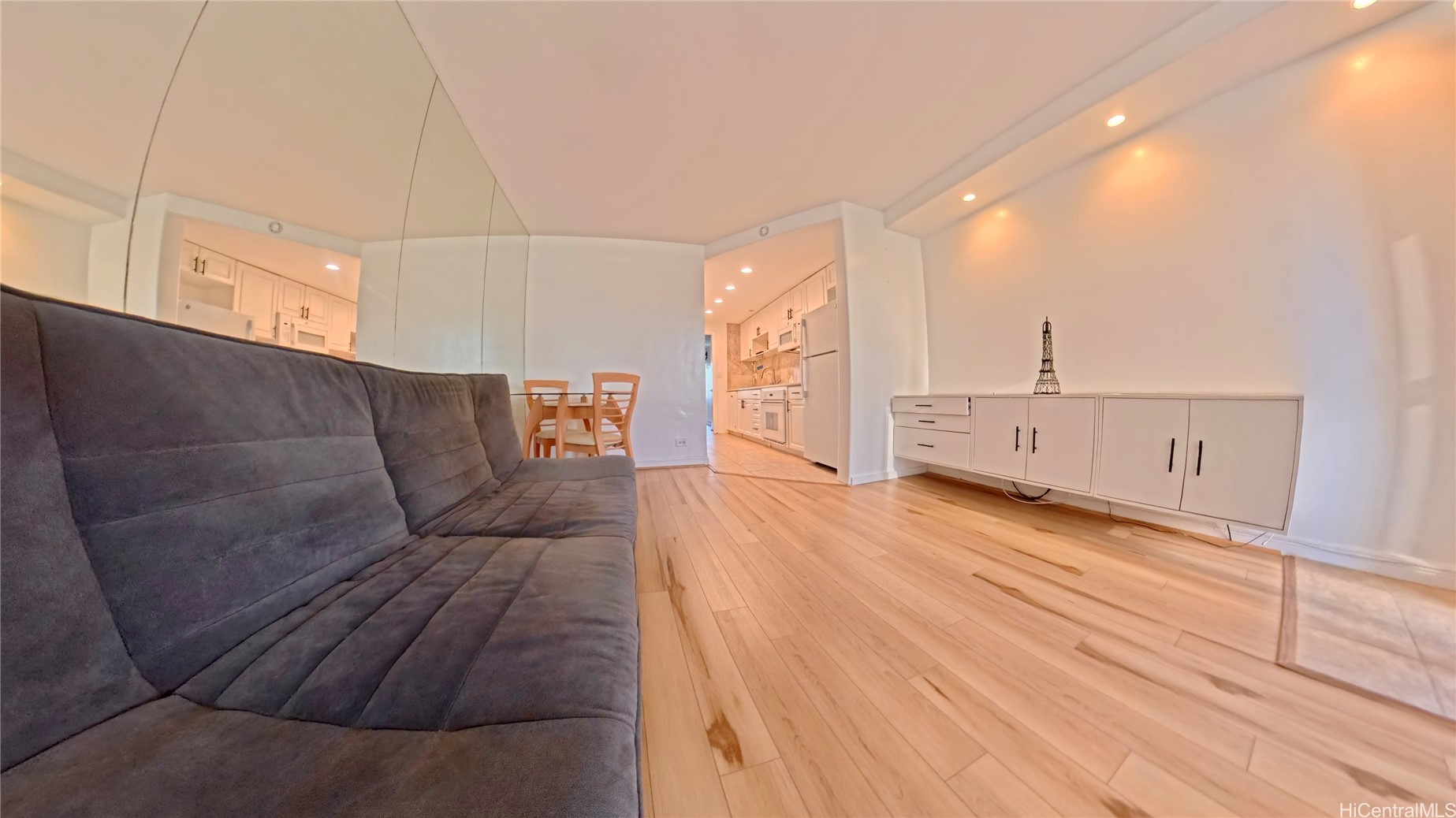 1720 Ala Moana Boulevard B508