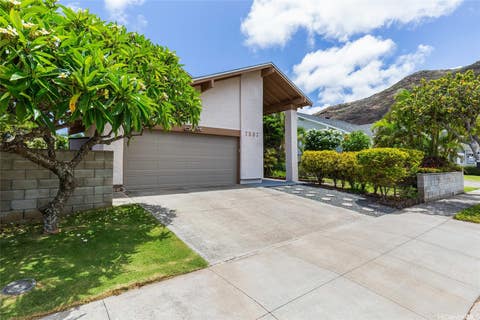 Photo of 7537 Puumahoe Place, Honolulu, HI 96825 (MLS # 202615938)