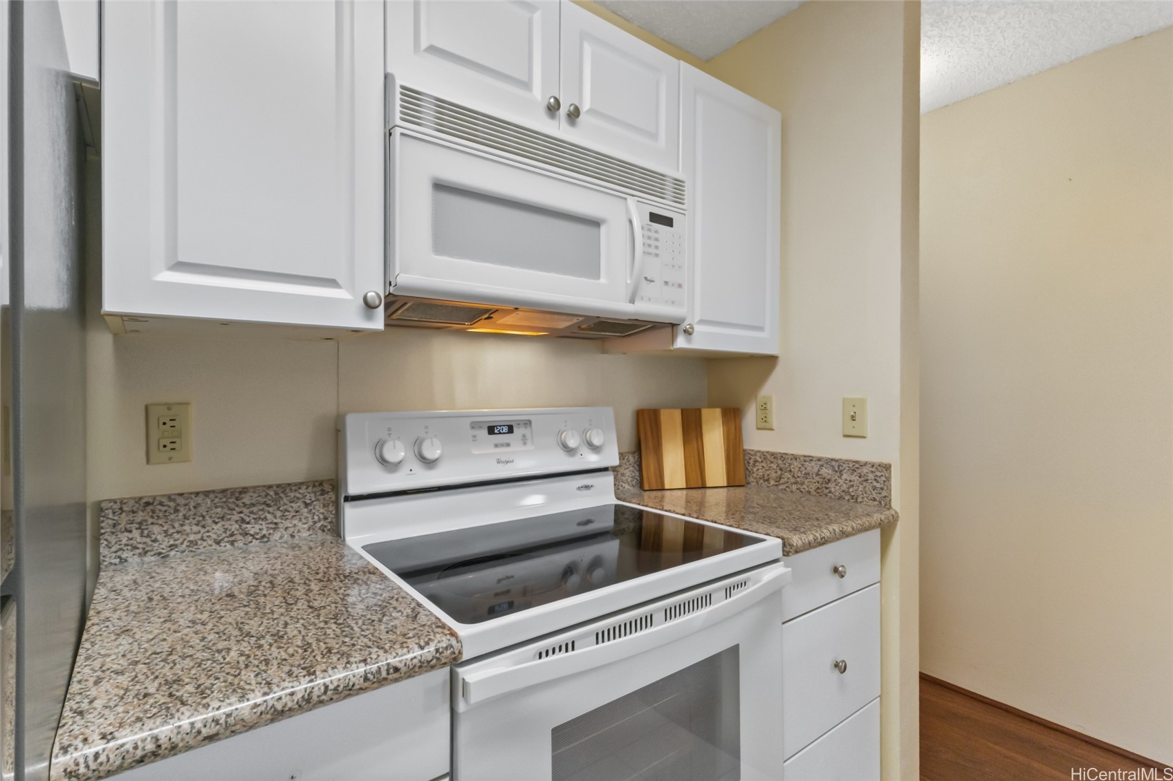 95-510 Wikao Street D102