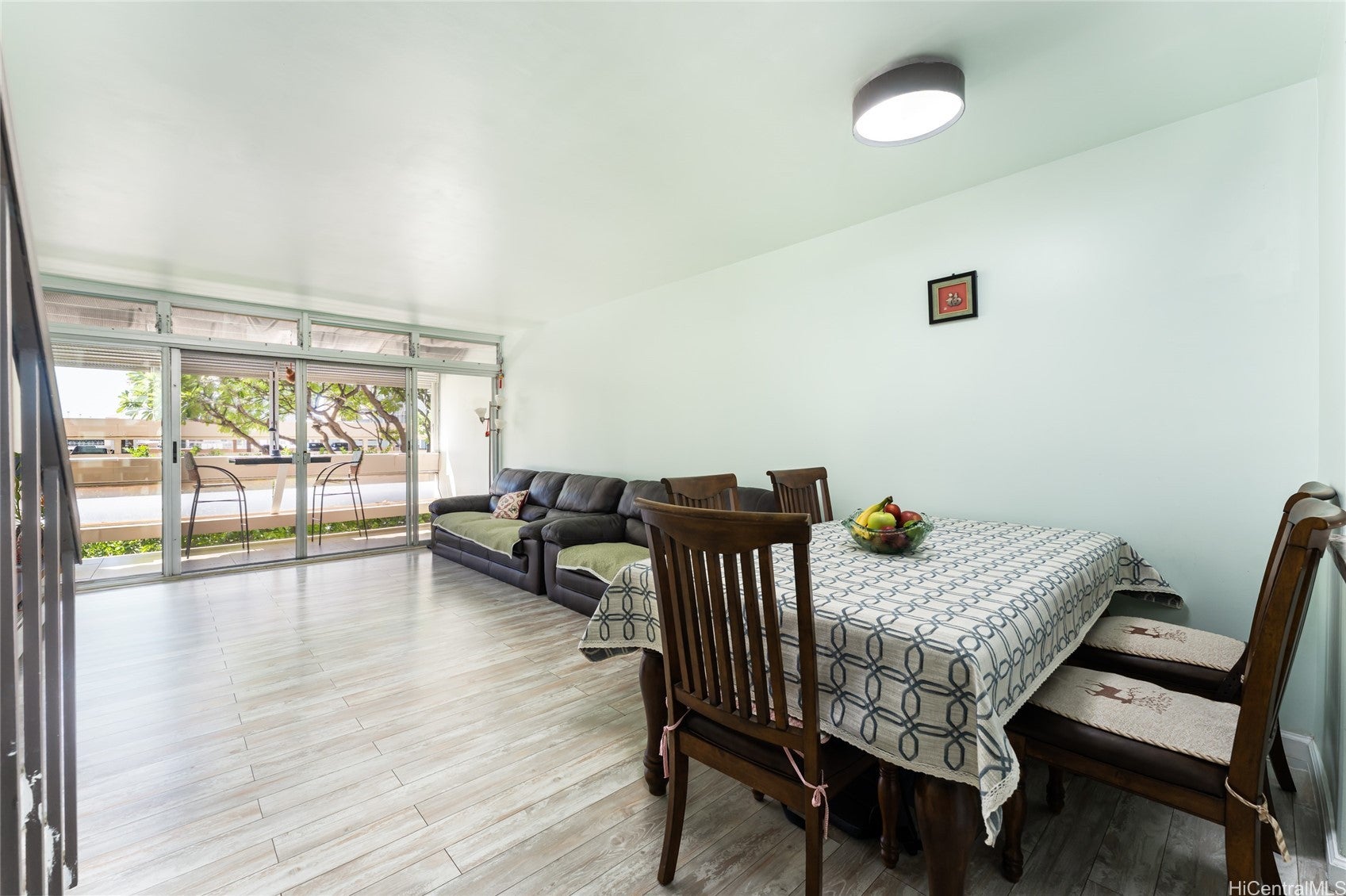 500 University Avenue 320