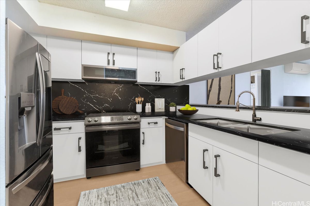 990 Ala Nanala Street 27D