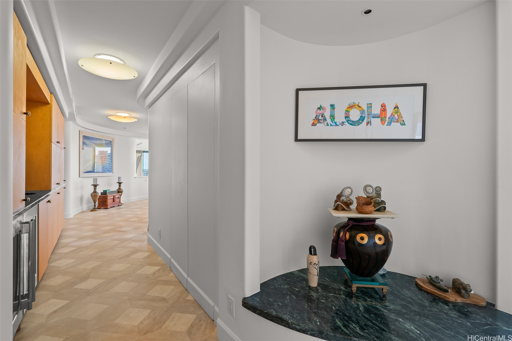 1888 Kalakaua Avenue 3704