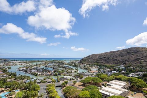 531 Hahaione Street 2-19B Honolulu HI 96825