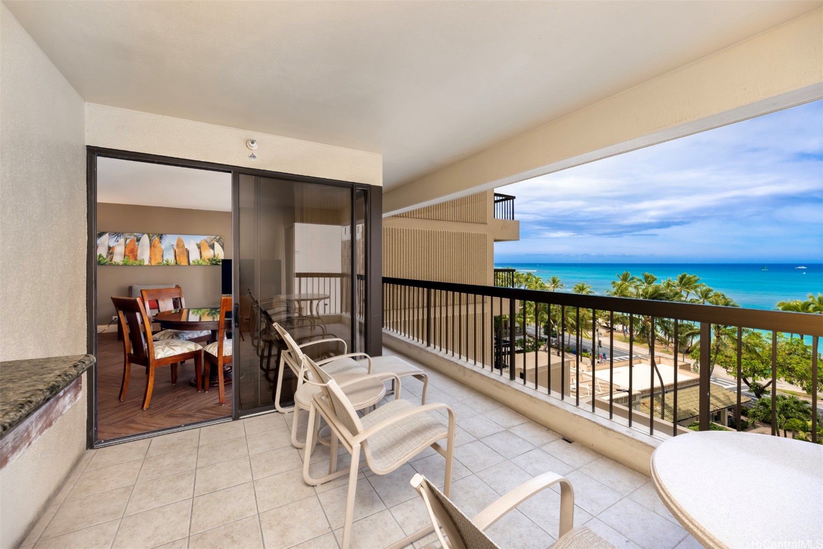 2470 Kalakaua Avenue 704