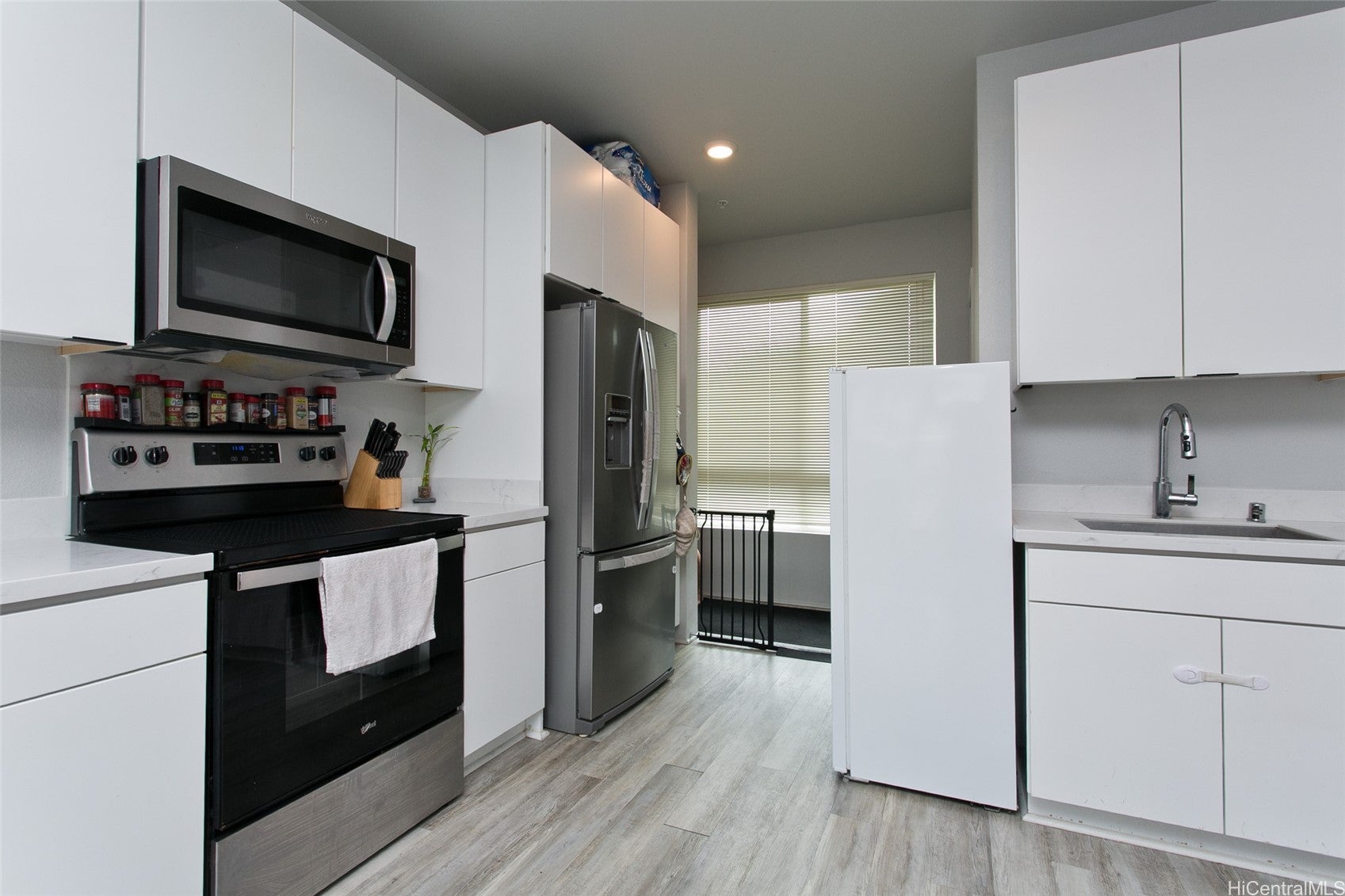 91-3575 Kamolehonua Street 916