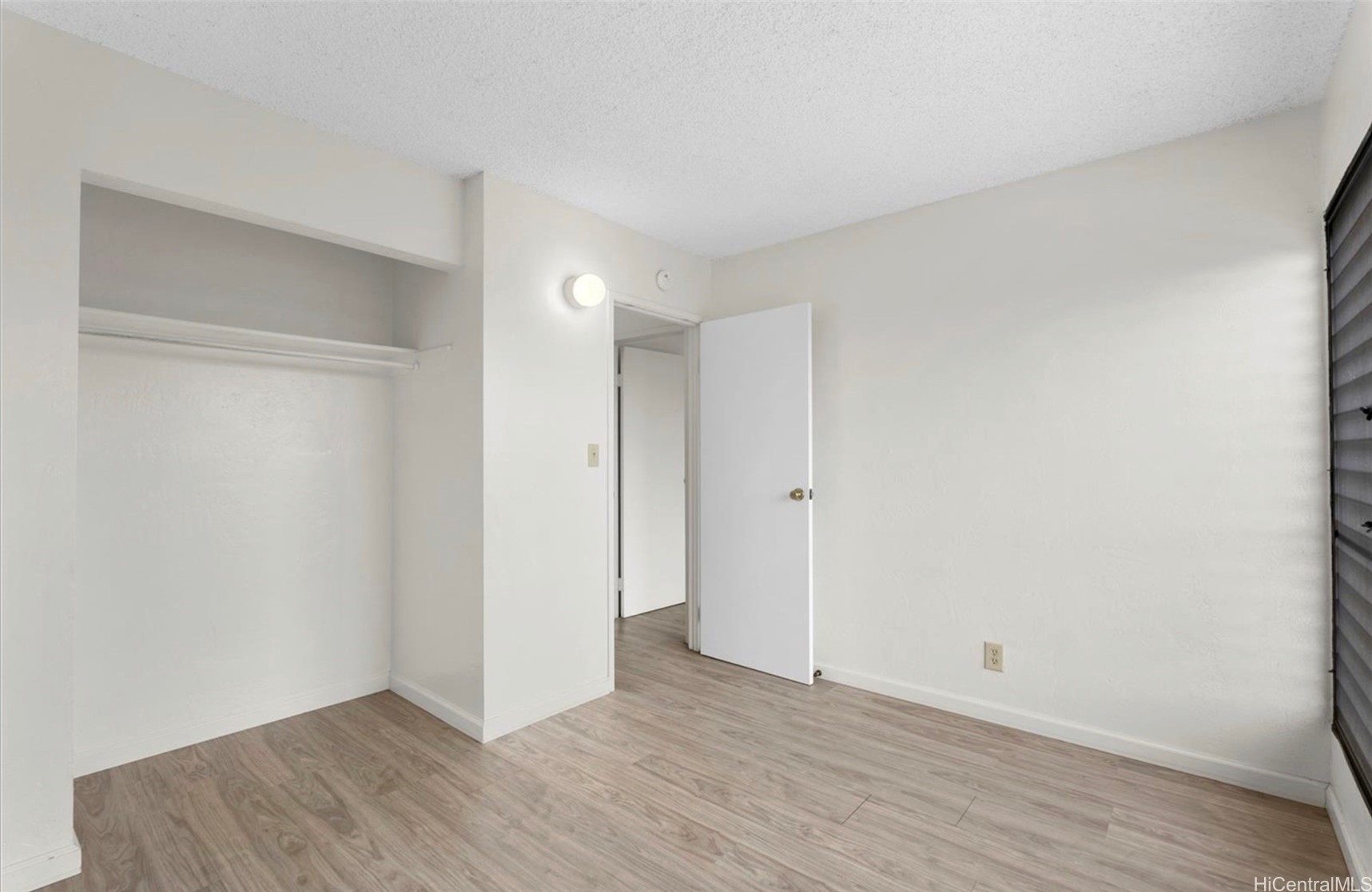 87-123 Helelua Street G205