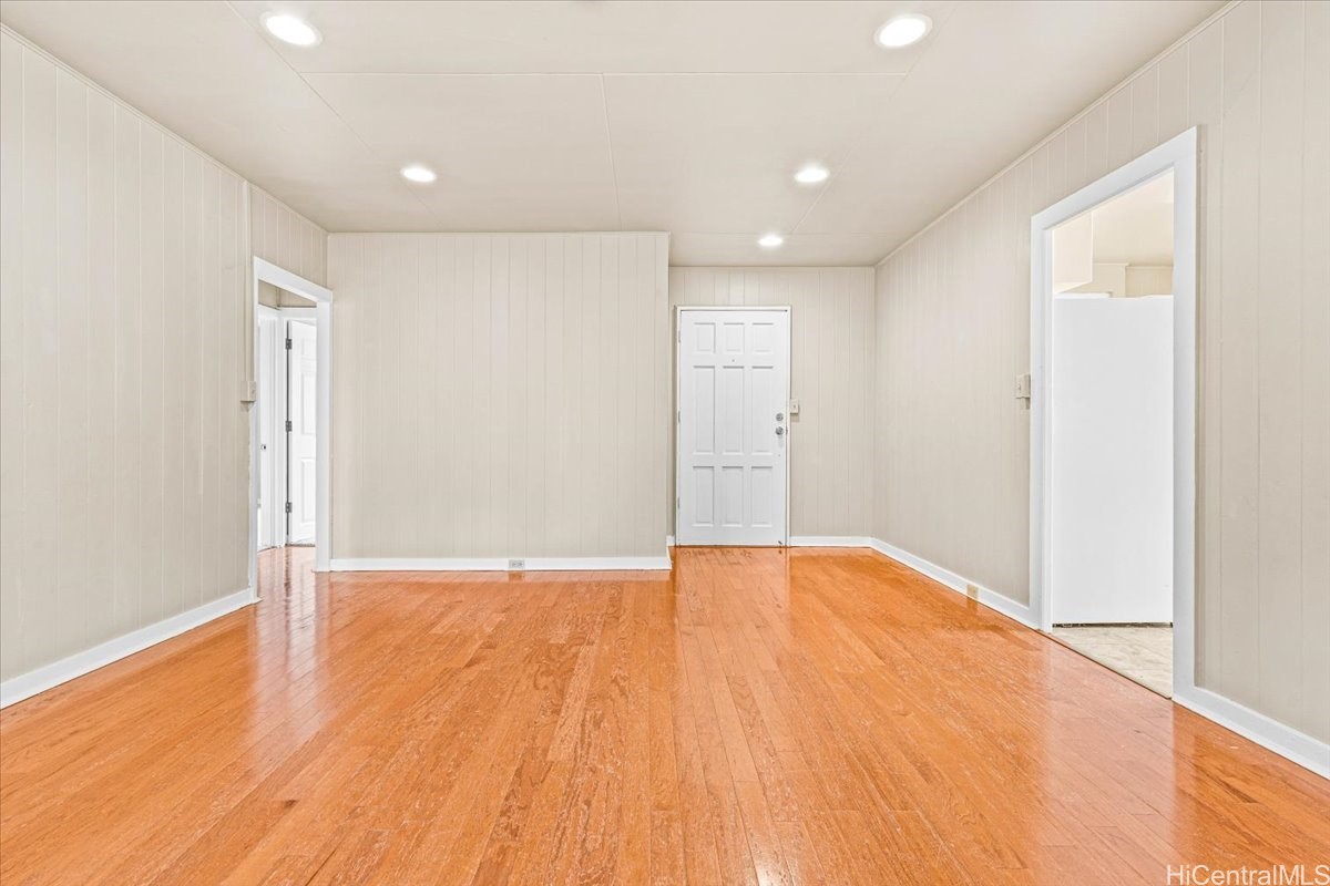 94-1122 Huakai Street