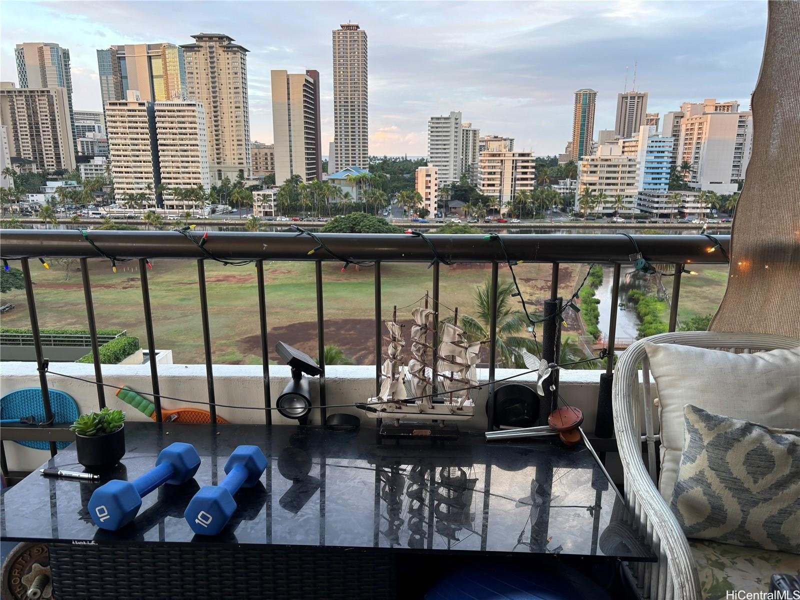 2333 Kapiolani Boulevard 1008A