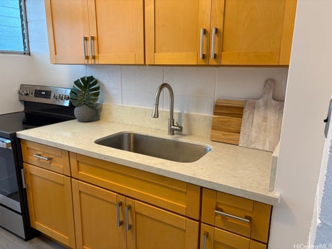 Photo of 1129 Kokea Street #H203, Honolulu, HI 96817 (MLS # 202617792)