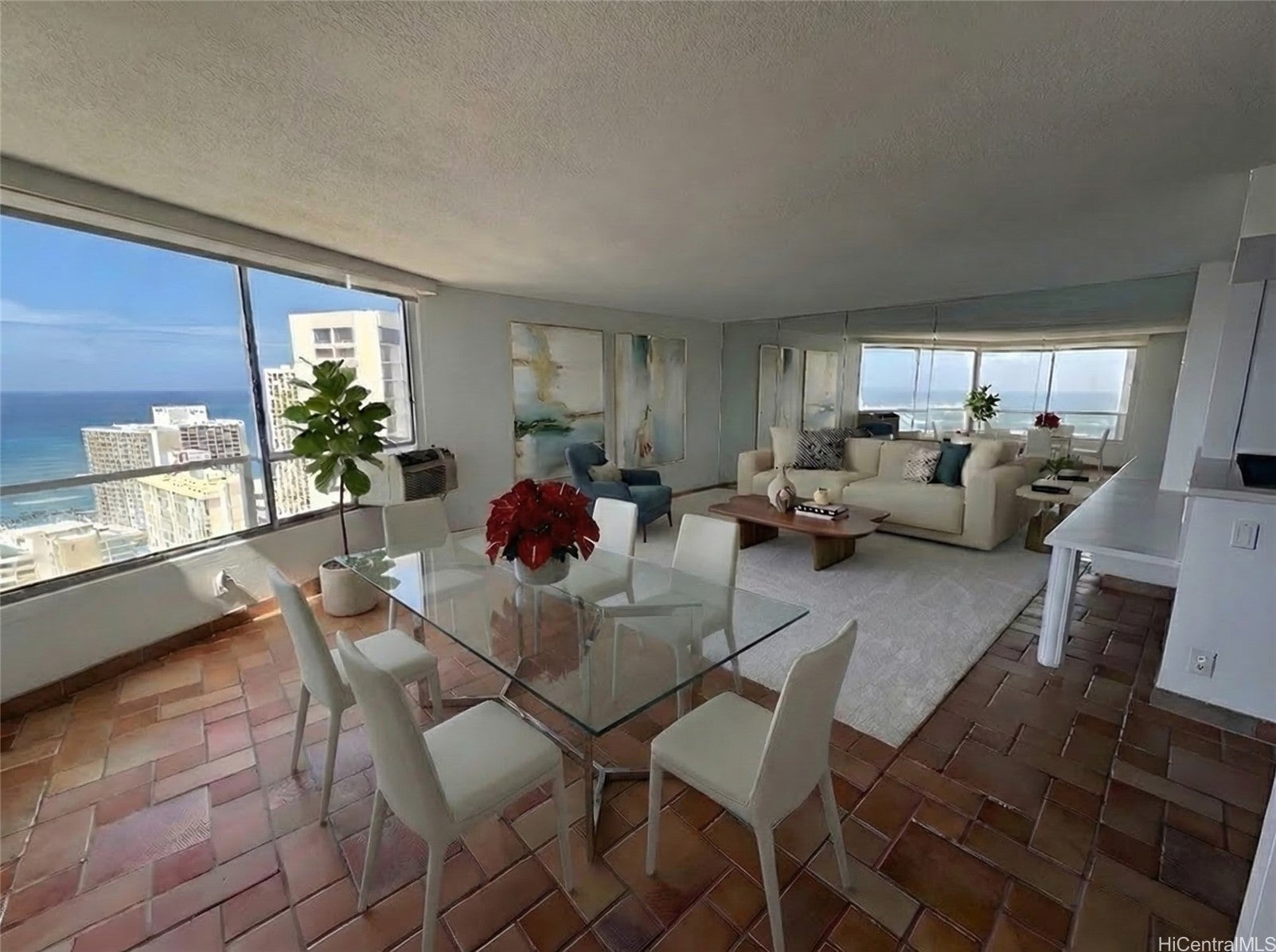 2600 Pualani Way 3504