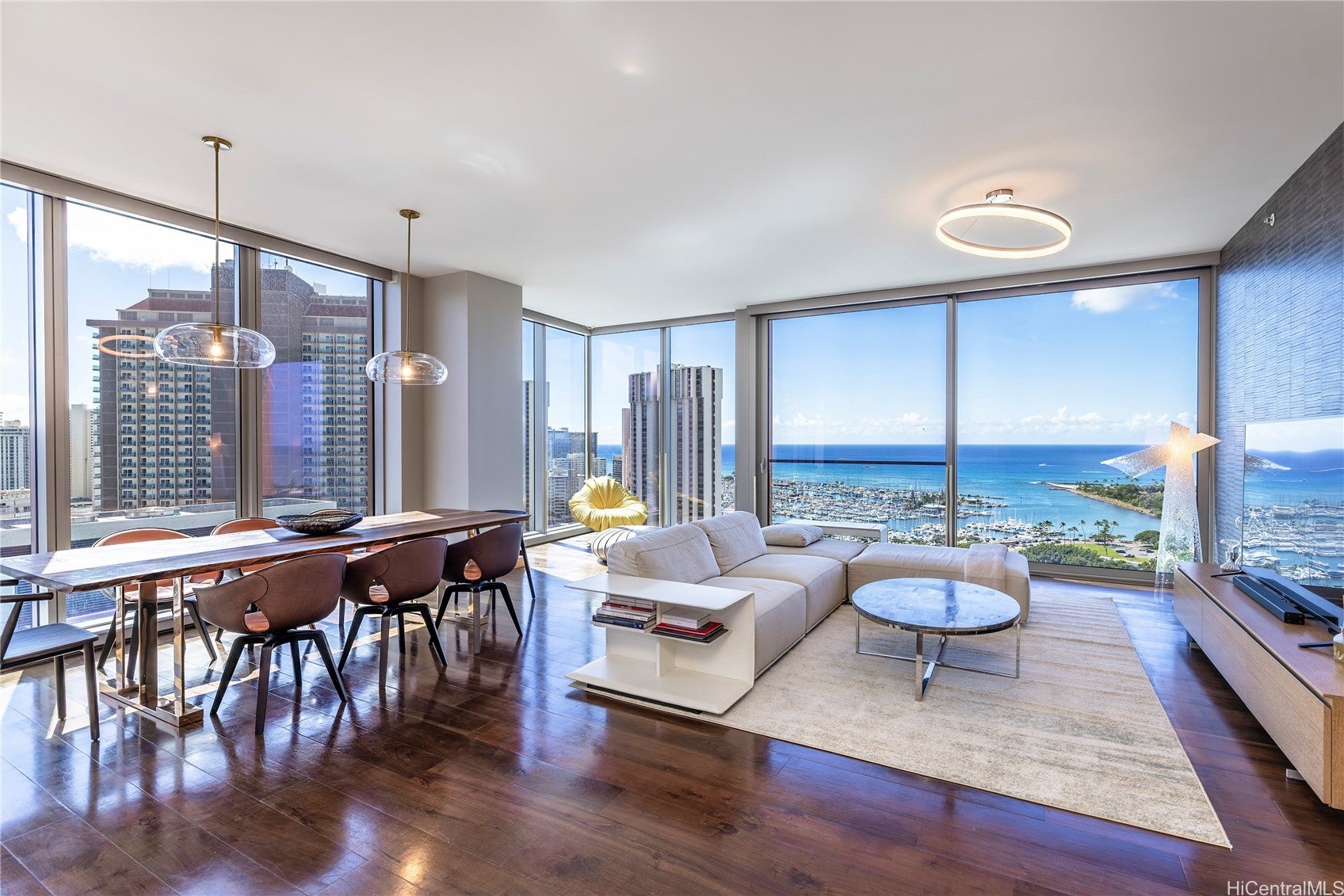 1555 Kapiolani Boulevard PH2206