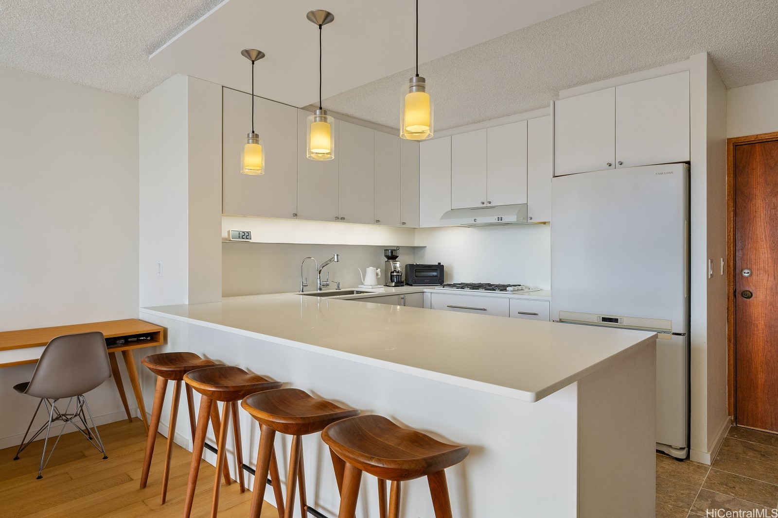 430 Lewers Street 2802