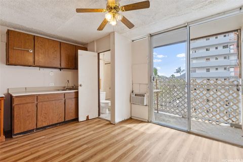 Photo of 2509 Ala Wai Boulevard #602, Honolulu, HI 96815 (MLS # 202600146)