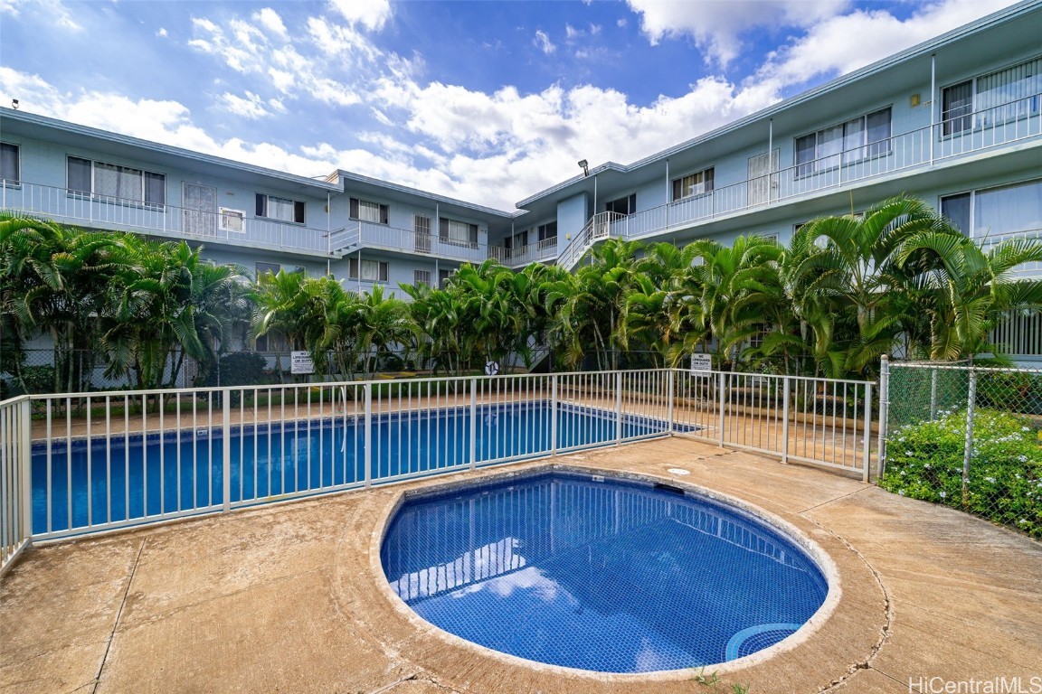 Kunia Palms Condominium